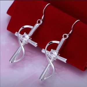 🍁 Beautiful Cross Earrings